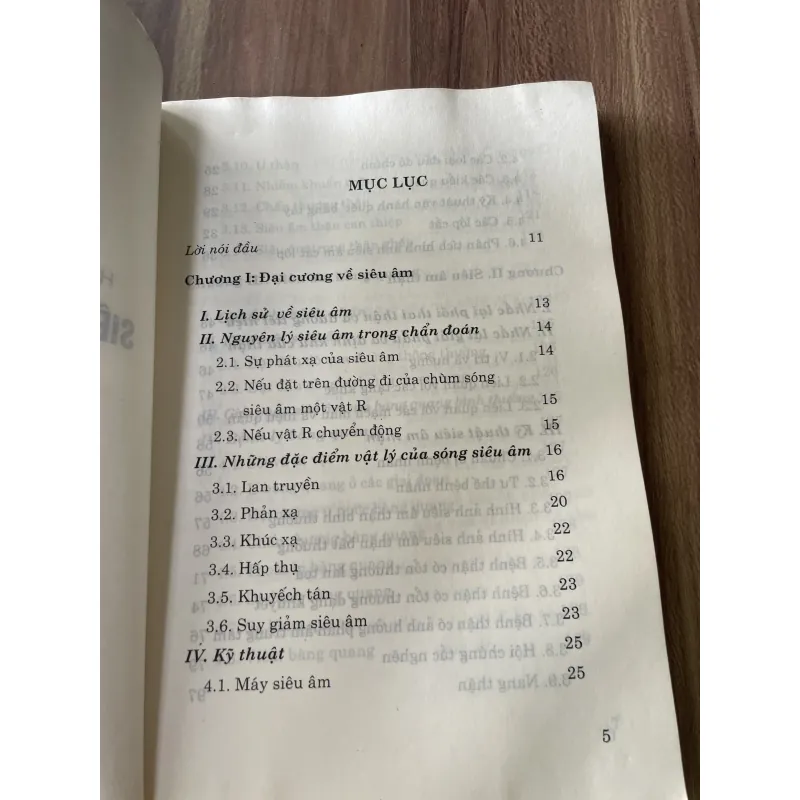PGS. TRẦN VĂN CHẤT HƯỚNG DẪN THỰC HÀNH SIÊU ÂM HỆ TIẾT NIỆU - 2001 797608