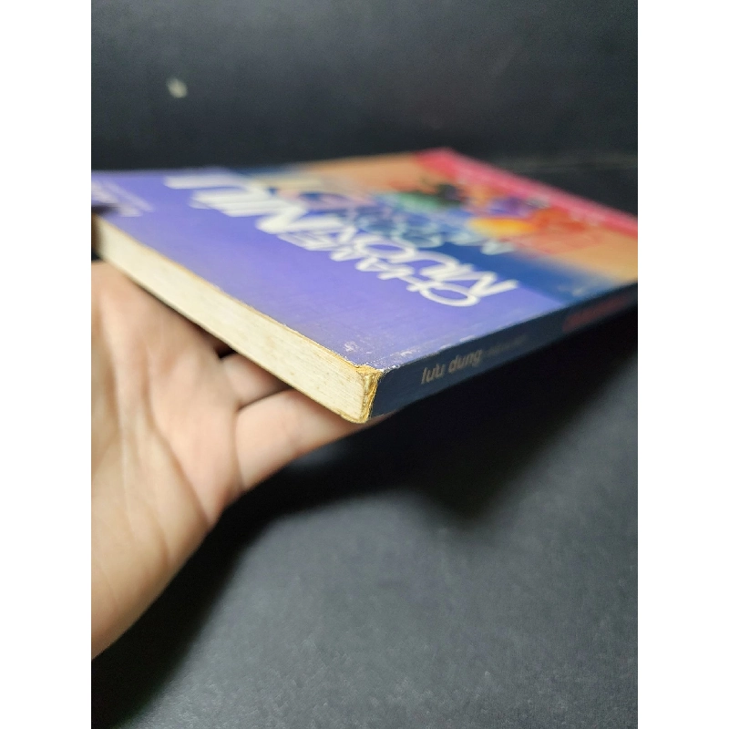 Cha mẹ muốn níu con muốn đi mới 80% ố lỗi trang rách gáy 2006 HCM1001 Lưu Dung TÂM LÝ 924709