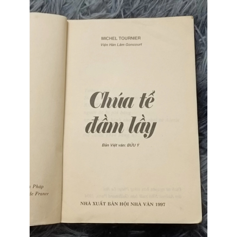 Chúa tể đầm lầy (Michel Tournier) 528479