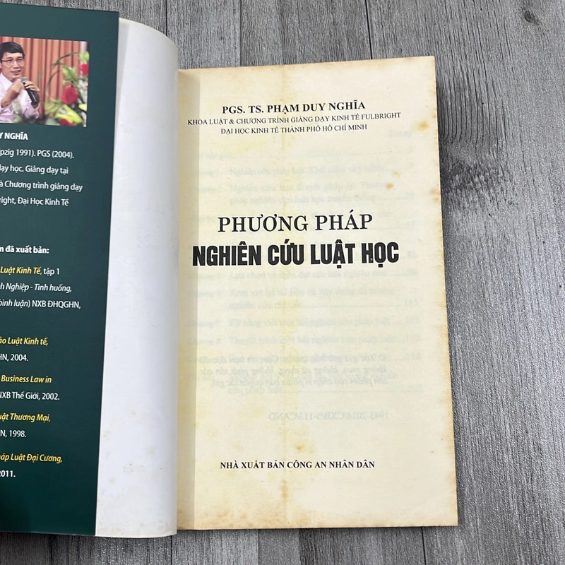 Phương pháp nghiên cứu luật học. 6a3 544996