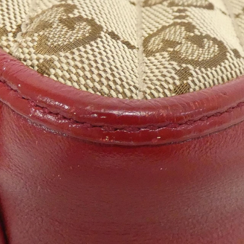 Túi GG Marmont 583571 HVKEG của Gucci 619909