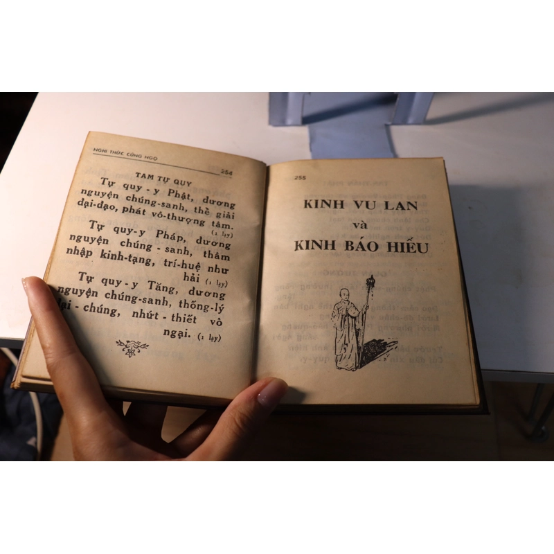 Kinh Nhật tụng PL 1533 (1990)  477280