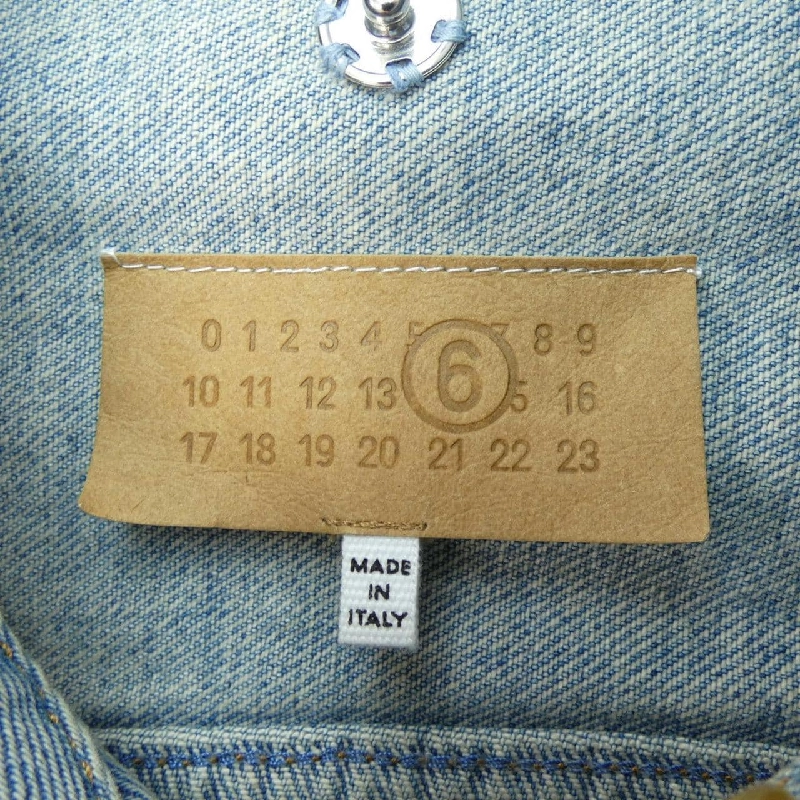 Áo khoác denim UNISEX MM6 S62AN0131 - Hàng hiệu Authentic 822021