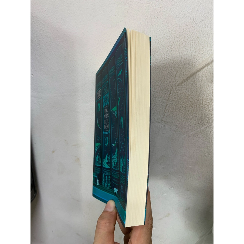 Thư viện nửa đêm. 999 463436