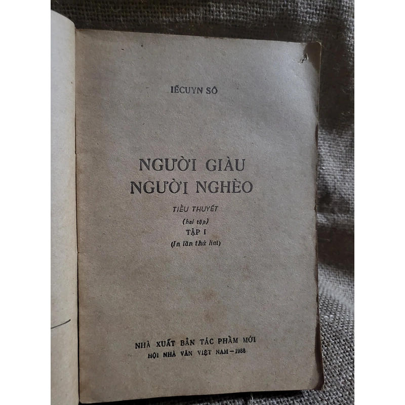 Người giàu người nghèo (2 cuốn) 303932