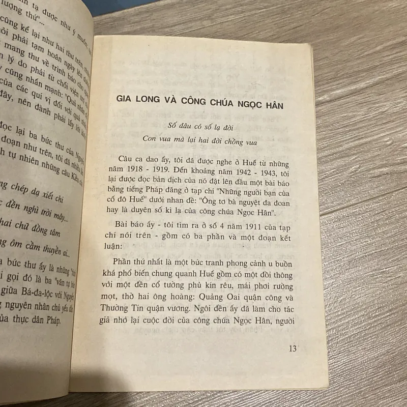 KỂ CHUYỆN VUA QUAN NHÀ NGUYỄN, PHẠM KHẮC HÒE (XB 1995) 739029