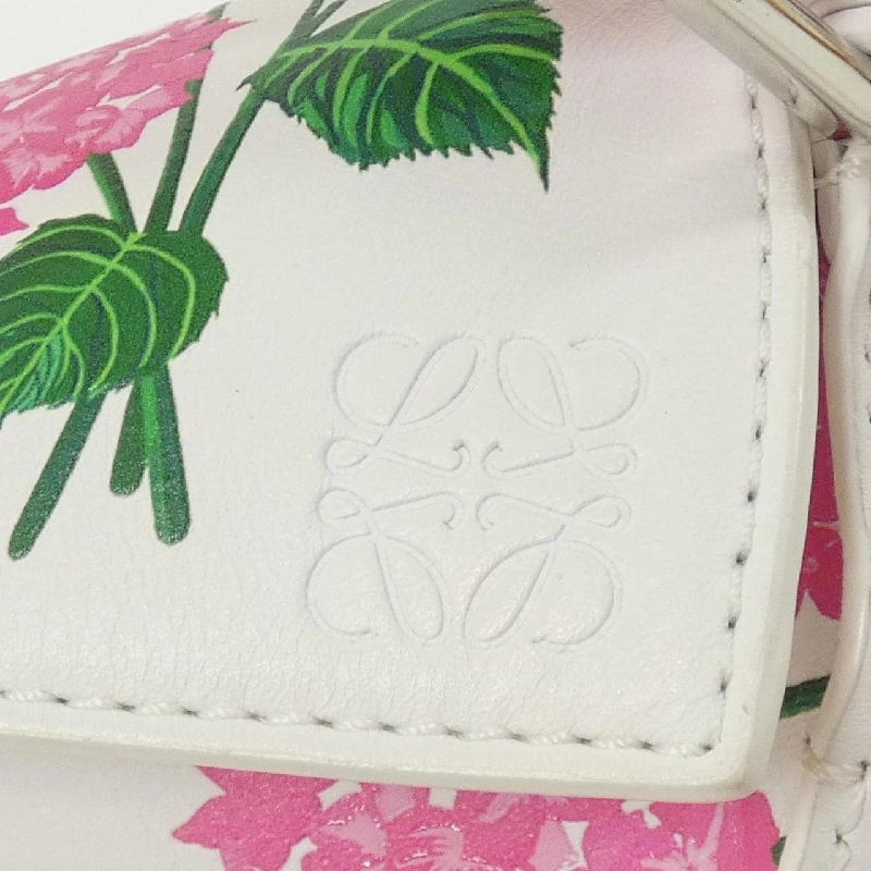 Túi Loewe Puzzle Flower Mini A510P88X15 615464