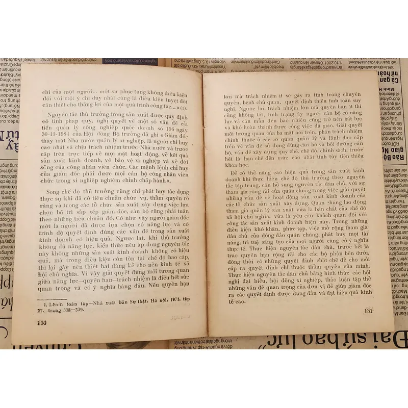 TỔ CHỨC QUẢN LÝ SẢN XUẤT XÂY DỰNG - NXB Xây Dựng 1986 (Tác giả: Lê Văn Thược) 711416