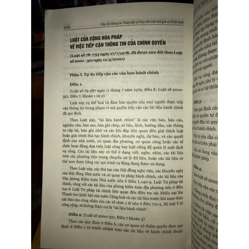 Tiếp cận thông tin: Pháp luật và thực tiễn trên thế giới và ở Việt Nam 755938