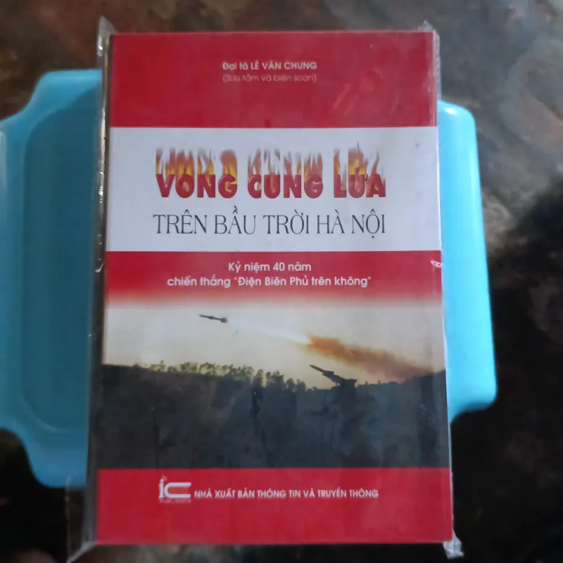 Vòng cung lửa trên bầu trời Hà Nội  1037670