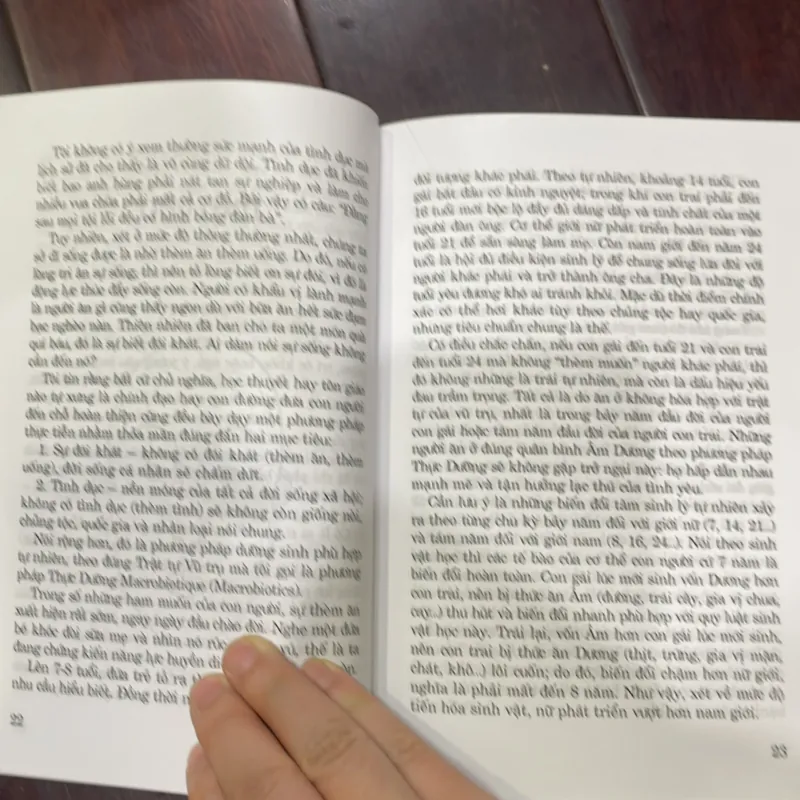 LÀM THẾ NÀO ĐỂ SỐNG VUI - George Ohsawa  1038586