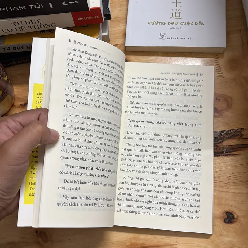 II Sách Kỹ Năng: Đọc Nhiều Nhớ Được Bao Nhiêu? - ZION KABASAWA - 2019 698155