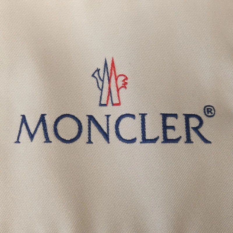Áo khoác lông vũ MONCLER 637827