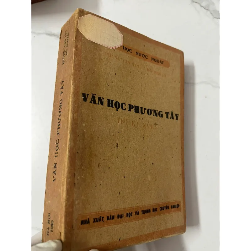 Văn học Phương Tây (Thế kỷ XVIII) - Phùng Văn Tửu & Đặng Anh Đào - Giáo trình / Nghiên cứu 798676