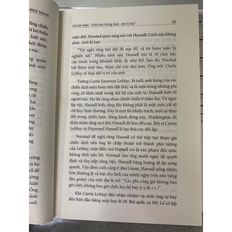 THE BOMBER MAFIA - MALCOLM GLADWELL 745179