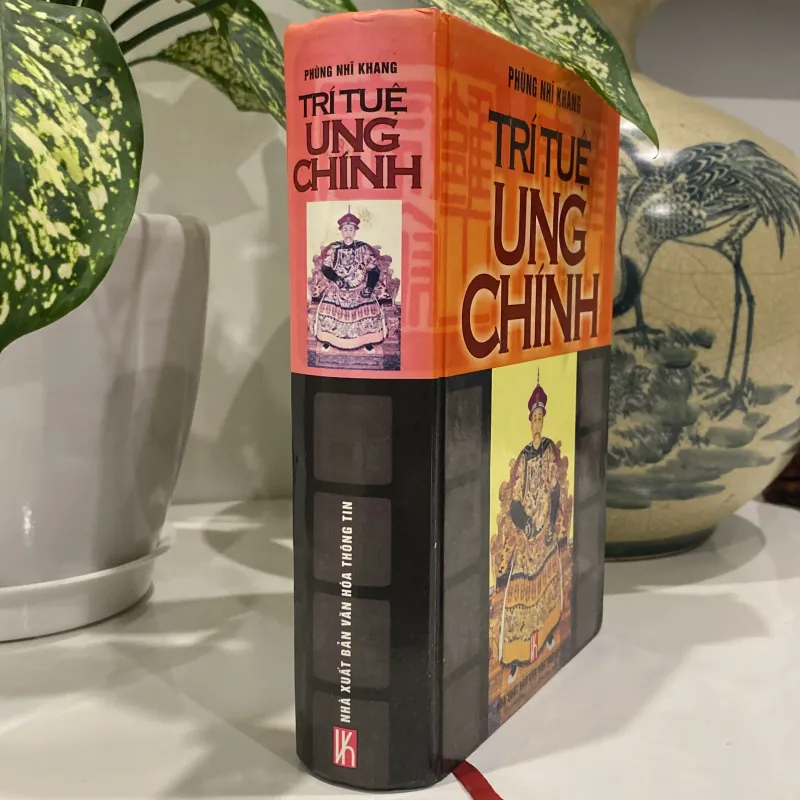 TRÍ TUỆ UNG CHÍNH, bản bìa cứng (XB 2003) 974533