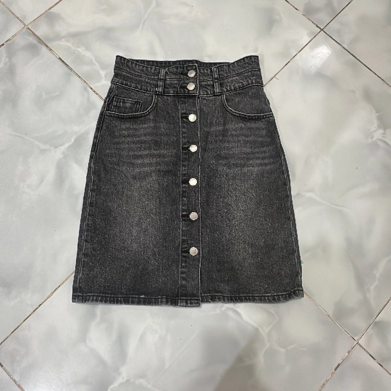 Váy jean, còn mới 90%  310490