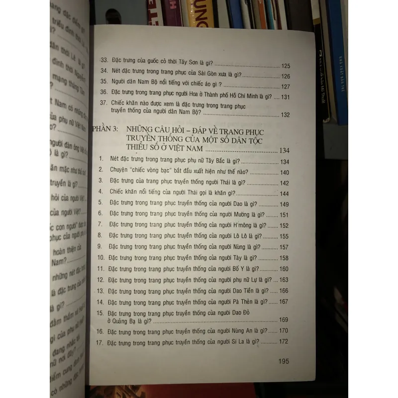 Hỏi đáp về trang phục truyền thống Việt Nam - Phạm Anh Trang 726699