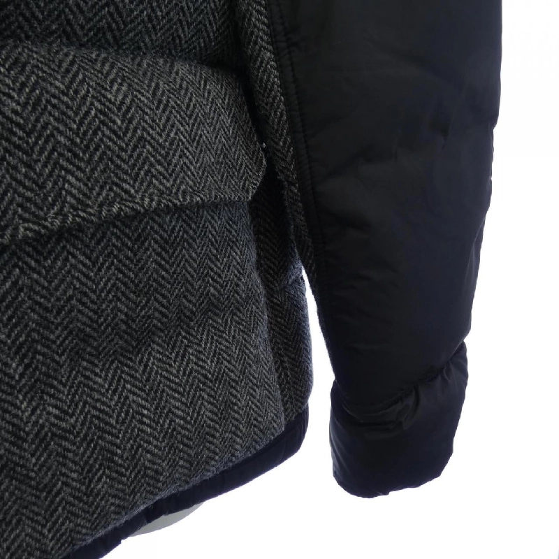 Áo khoác lông vũ MONCLER - Hàng hiệu Authentic 897896