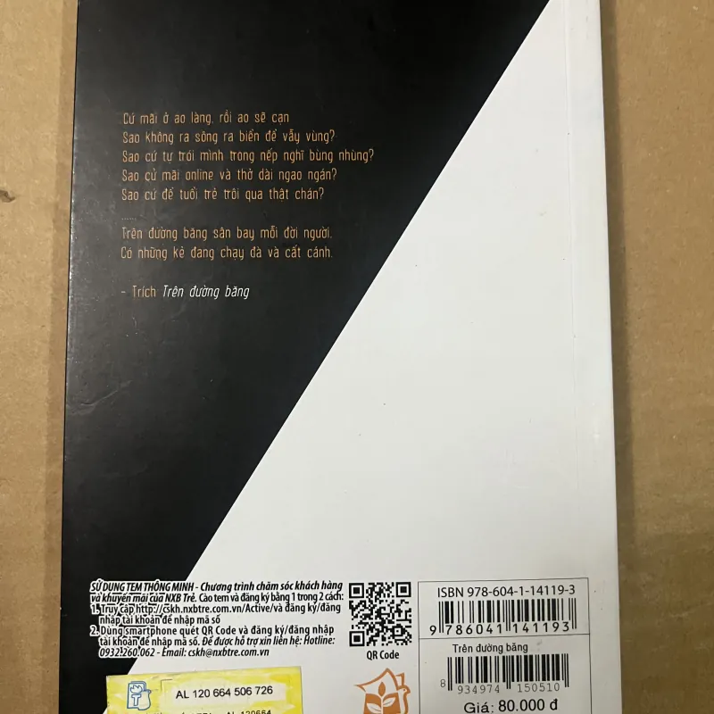 Trên đường băng 1010393