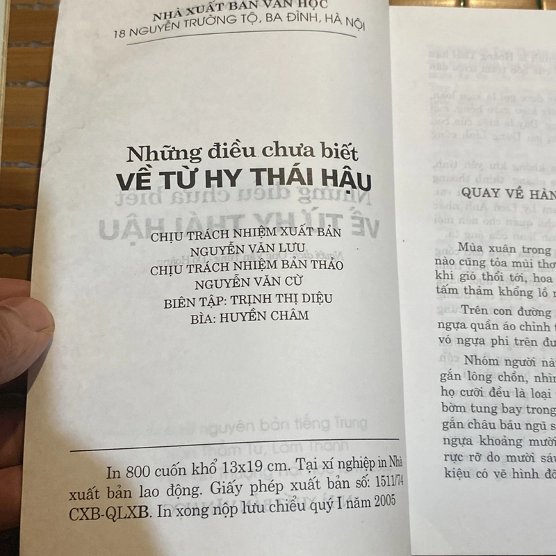 NHỮNG ĐIỀU CHƯA BIẾT VỀ TỪ HY THÁI HẬU (XB 2005) 518416