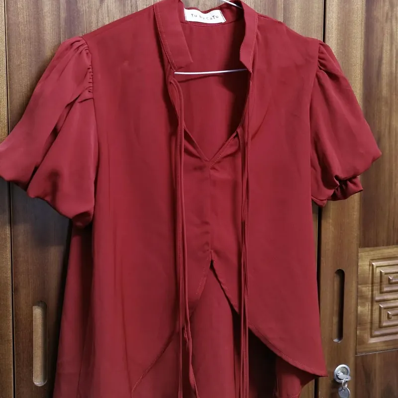 Pass áo Tubycatu đỏ vừa <55kg còn siêu mới, mặc 2 lần, hợp mặc Tết, ảnh mẫu cuối  702999