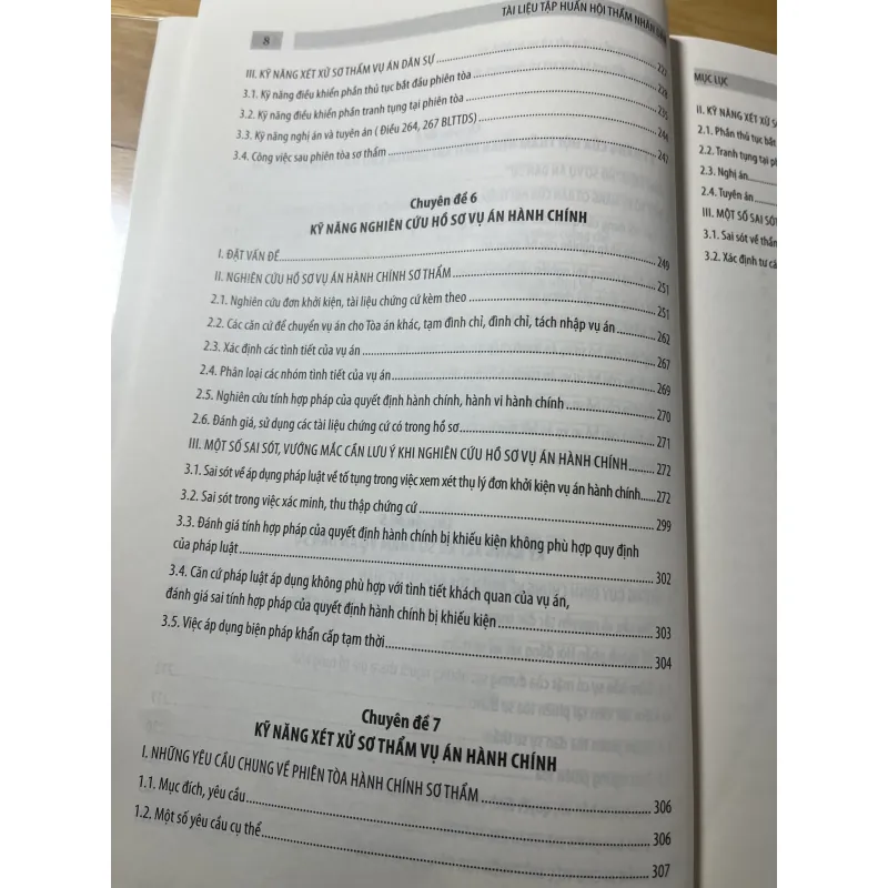 [luật- chính trị] Hội thẩm nhân dân - Phạm Minh Tuyên 764267