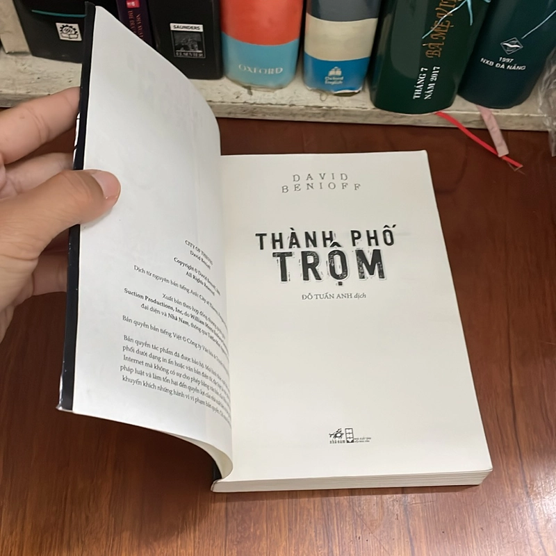 II Văn Học Nước Ngoài: Thành Phố Trộm - David Benioff - 2016 534065