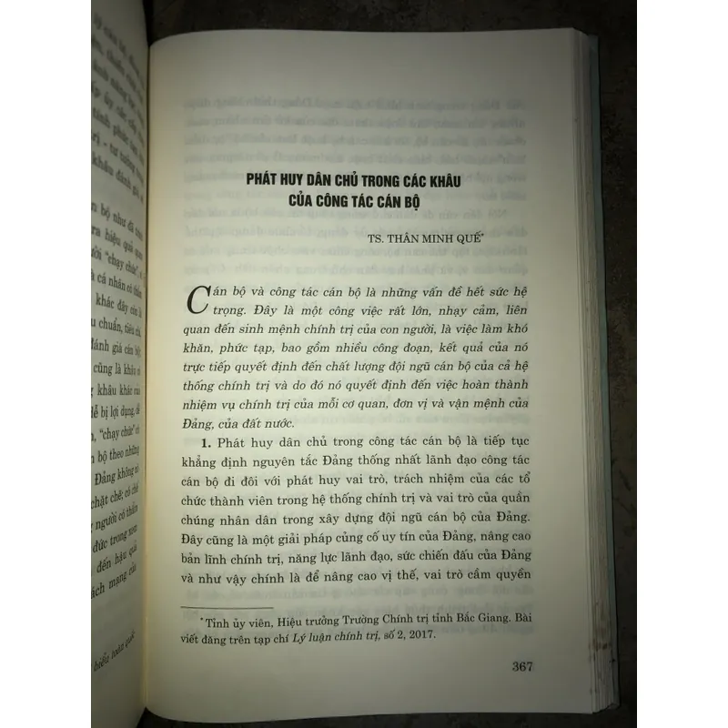 Tư tưởng Hồ Chí Minh về cán bộ và công tác cán bộ  695653