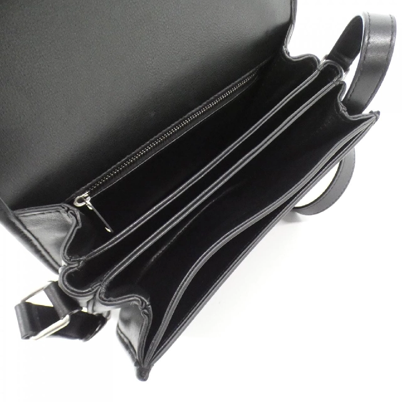 Túi xách vai Celine Medium Buzas 114453FH1 612649