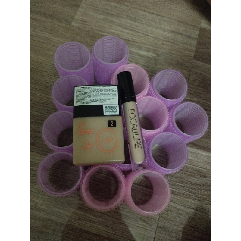 Kem nền mabeline + che khuyết điểm focallure 501617