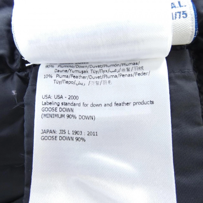 Áo khoác lông vũ MONCLER 643491