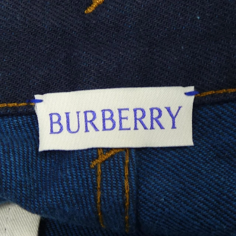 Quần jeans BURBERRY - Hàng hiệu Authentic 900399