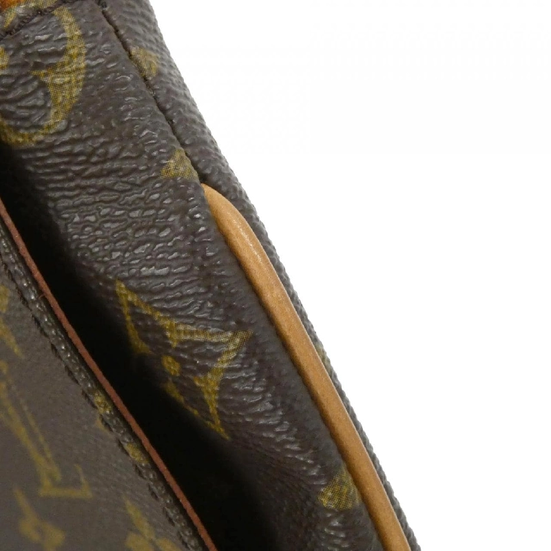 Túi xách vai Louis Vuitton Monogram Musette Tango M51257 610931