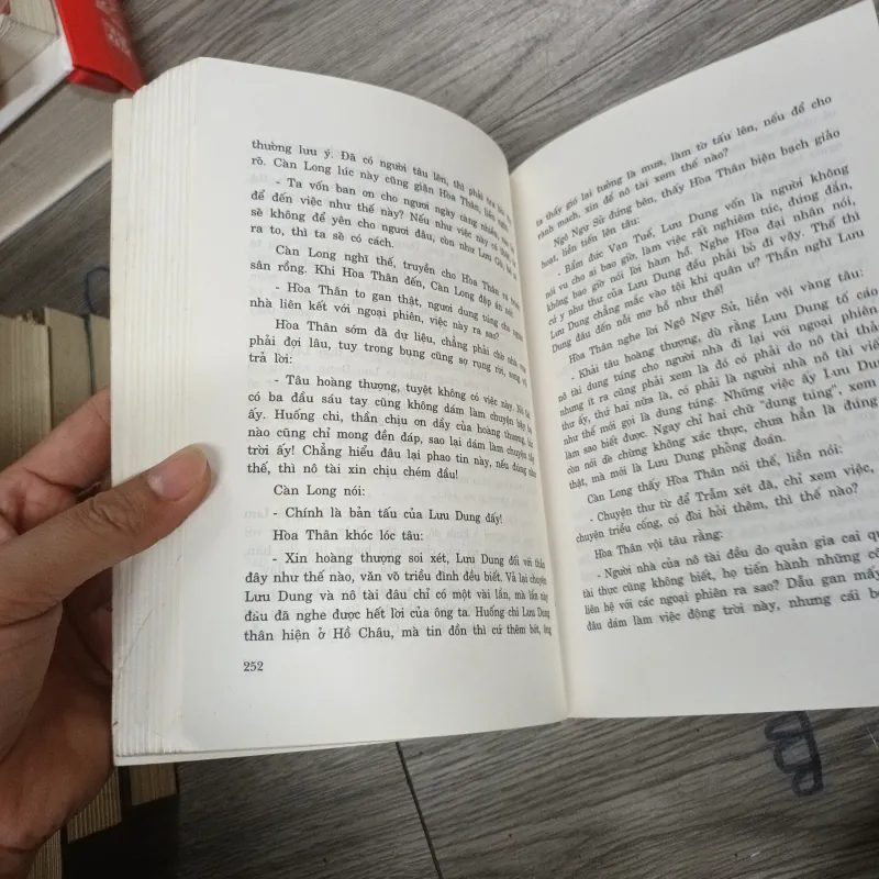 Tể Tướng Lưu Gù - Ân Văn Thạc 1024036