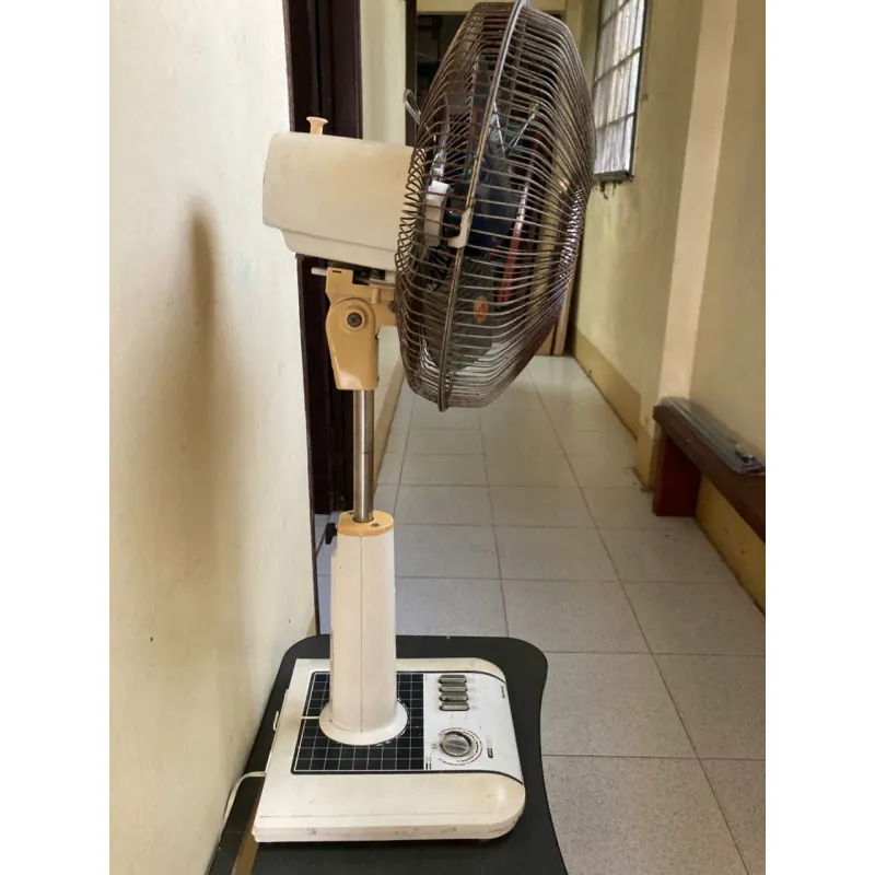Quat Nhật lửng National , cổ cánh đẹp ,túp năng 3 chế độ 50,70,100 độ ,điện 100v 558170