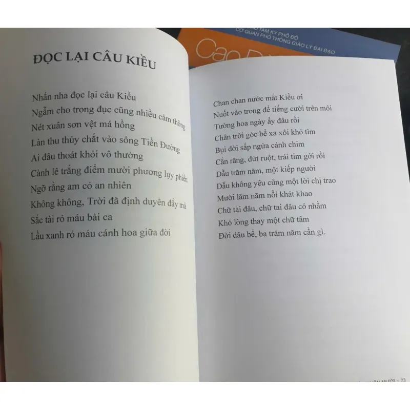 Giữa Chốn Ta Bà 698044