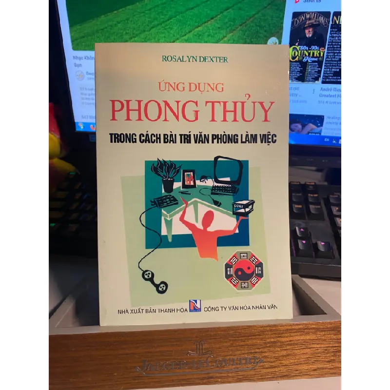 Ứng Dụng Phong Thuỷ trong cách bài trí Văn Phòng Làm Việc- Rosalyn Dexter- Sách lưu kho mới 95% STB590 Blogmeo 27525 588071