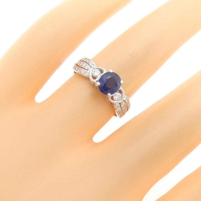 Nhẫn Sapphire 750WG hình trái tim 1.06CT 667208