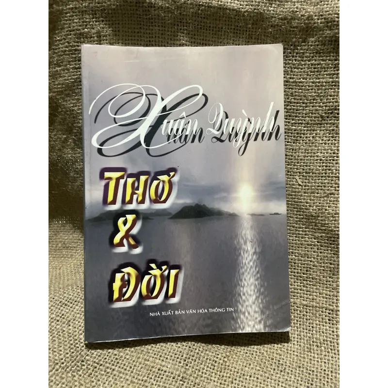 Xuân Quỳnh - Thơ và đời - 270 trang  711875