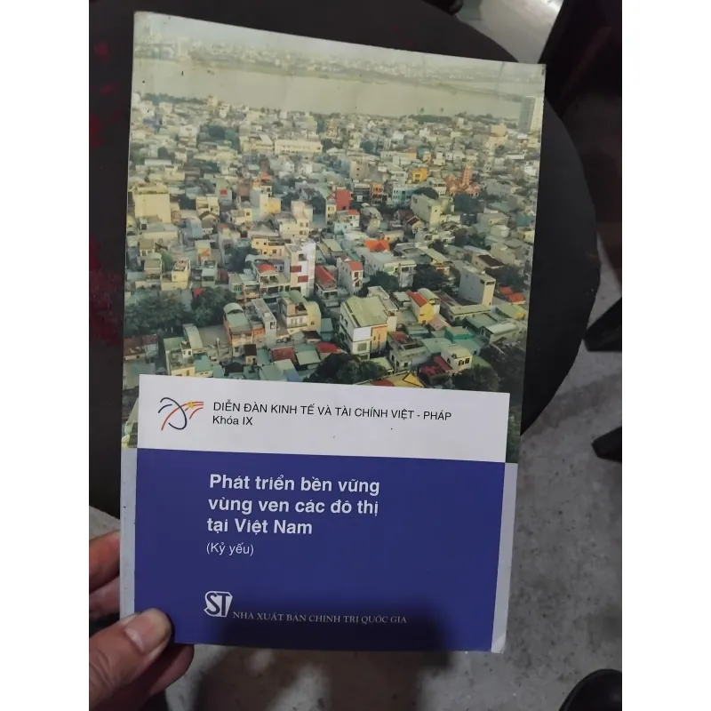 Phát triển bền vững vùng ven các đô thị tại Việt Nam  1002672