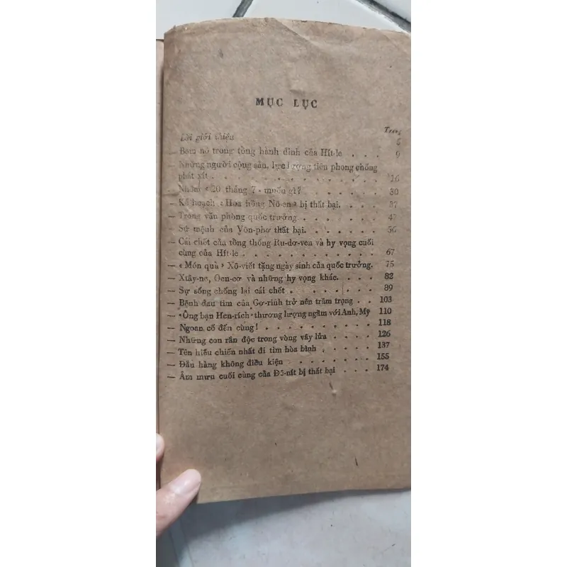 Những ngày cuối cùng của Hít Le 969734