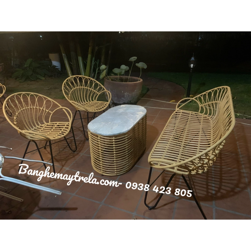 Bàn ghế mây nhựa thiết kế thanh mảnh 463485