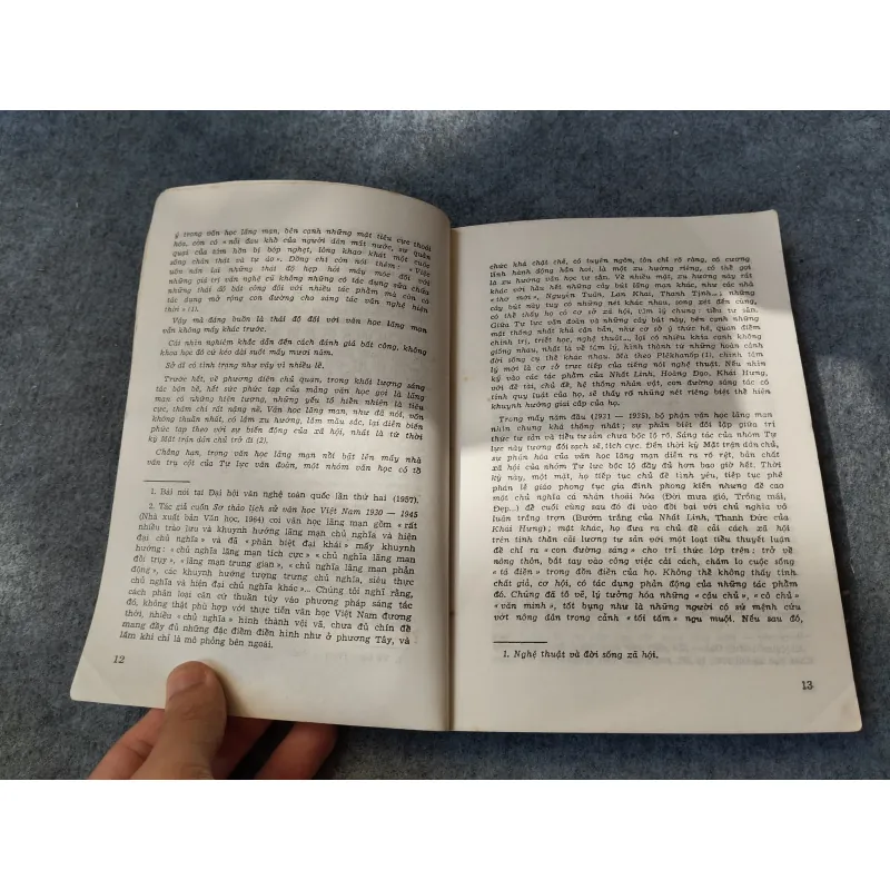 VĂN XUÔI LÃNG MẠN VIỆT NAM (1930 - 1945) 719935