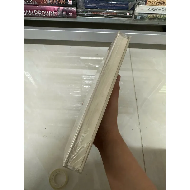 Gió bụi đầy trời - Thiên Sơn (Bìa cứng) 570379