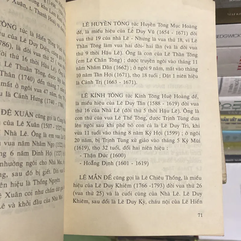 VUA CHÚA VIỆT NAM (XB 1995) 1008419