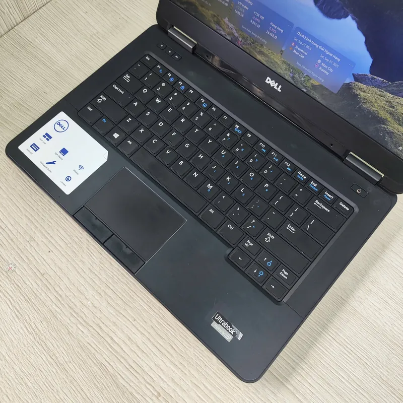 Cần bán laptop i5 đời 4 ram 8g ssd giá rẻ  584032