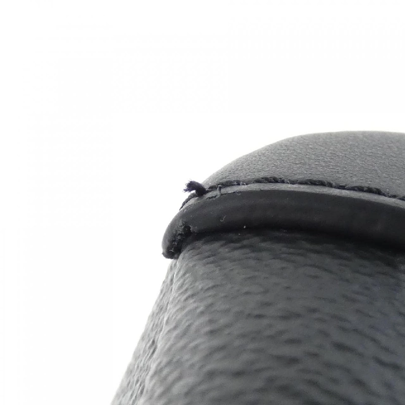 Túi đeo chéo Louis Vuitton Monogram Eclipse Voyage PM M12517 610226