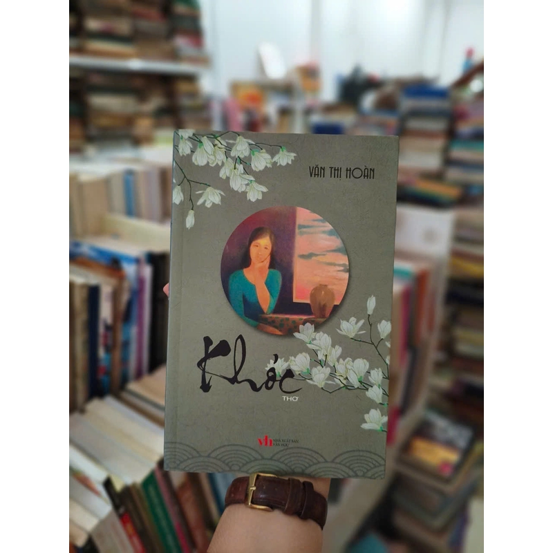 KHÓC (thơ) - Văn Thị Hoàn 442934