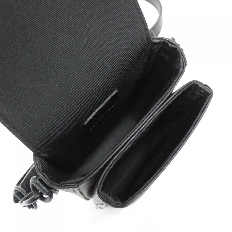 Túi đeo vai Louis Vuitton Monogram Macassar S-Lock Vertial Wearable Wallet M81522 613566